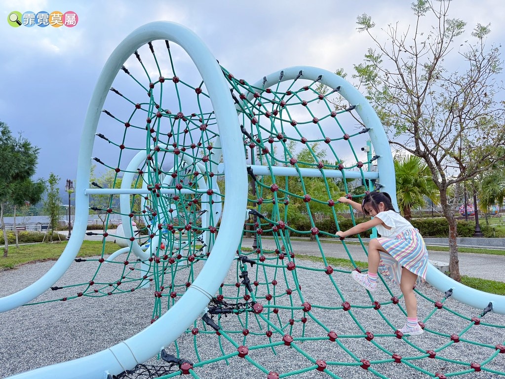 20251031-2qyzr 20251031-2qyzr