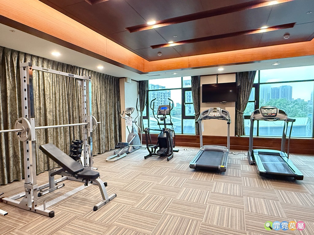 20251031-49hdv 20251031-49hdv