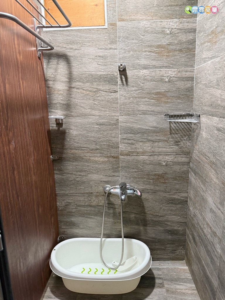 20251031-6t9q8 20251031-6t9q8