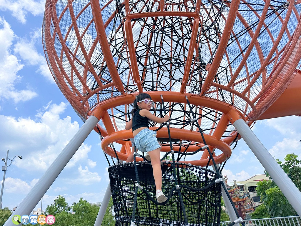 20251031-qzl1f 20251031-qzl1f