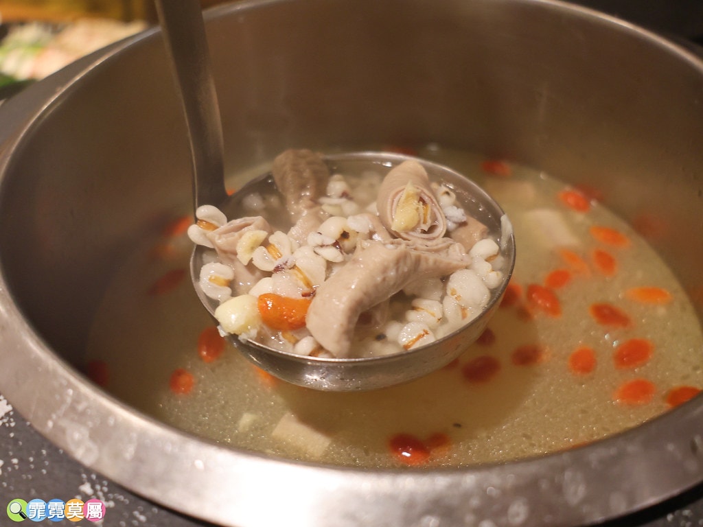 20251031-y38es 20251031-y38es