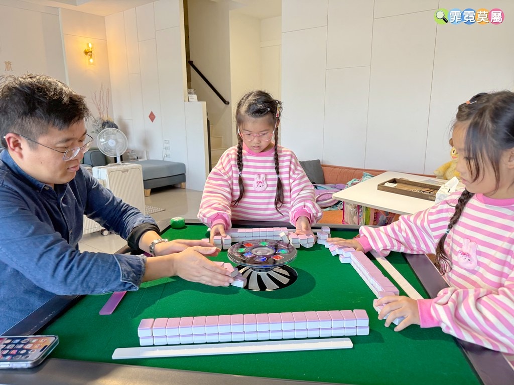 20251031-zubrr 20251031-zubrr