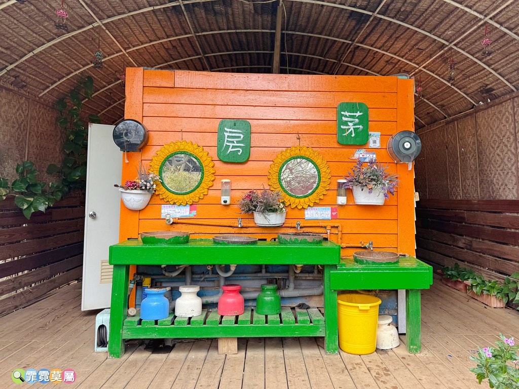 20251031-0j0vw 20251031-0j0vw