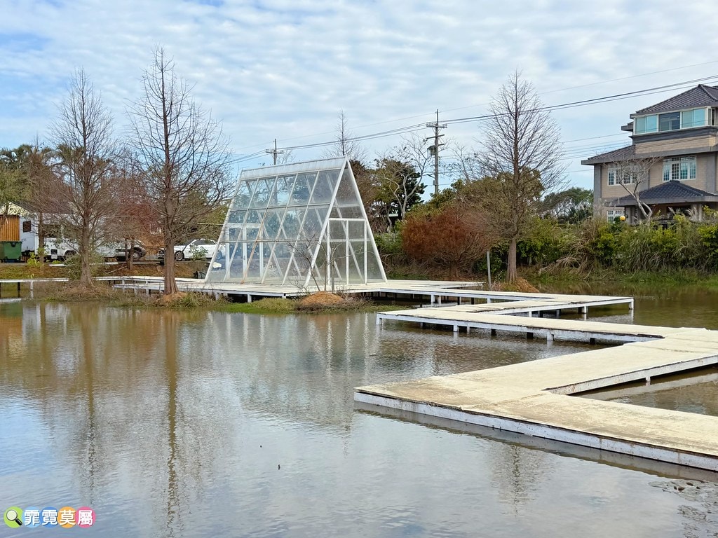 20251031-1d8dm 20251031-1d8dm