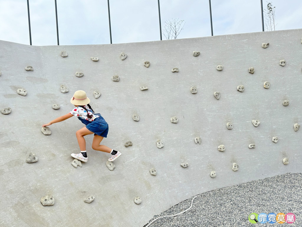 20251031-k0tyc 20251031-k0tyc