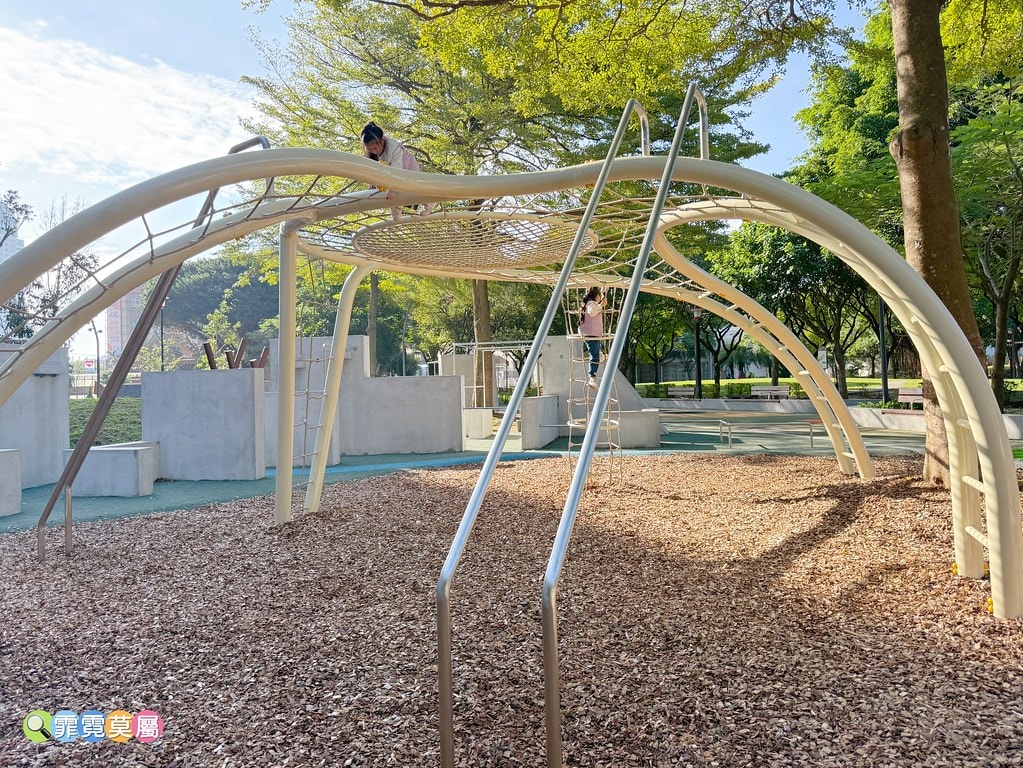 20251031-0z1kp 20251031-0z1kp