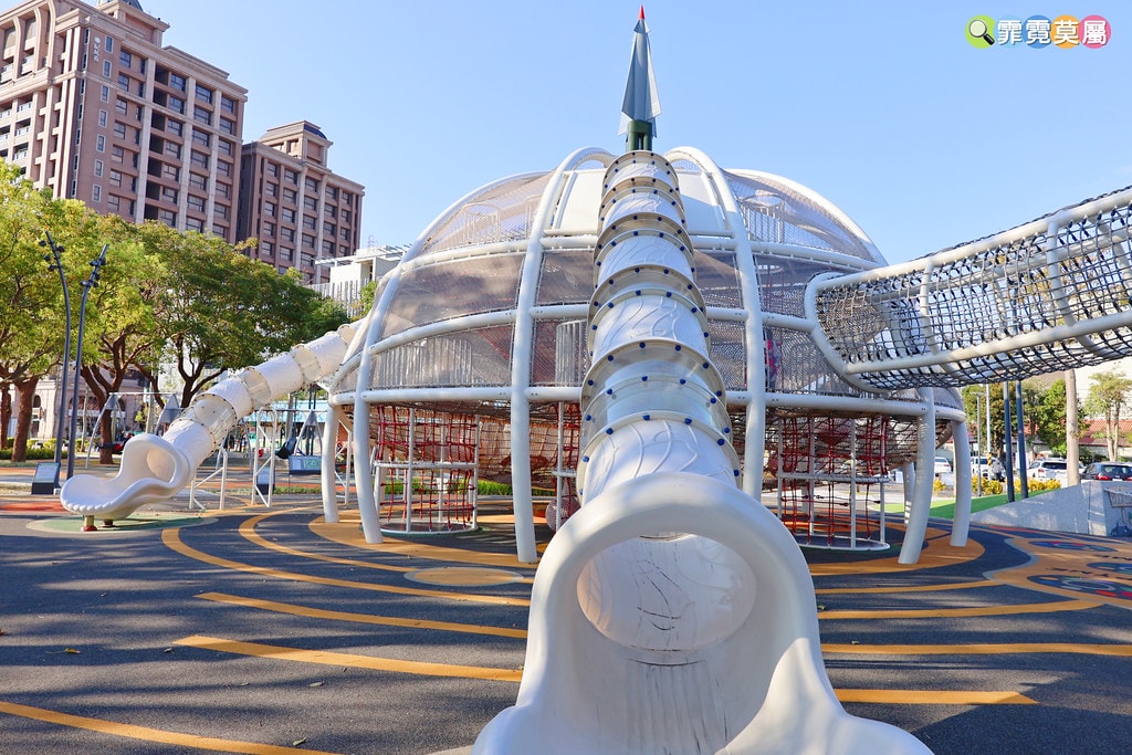 20251031-dk5jw 20251031-dk5jw