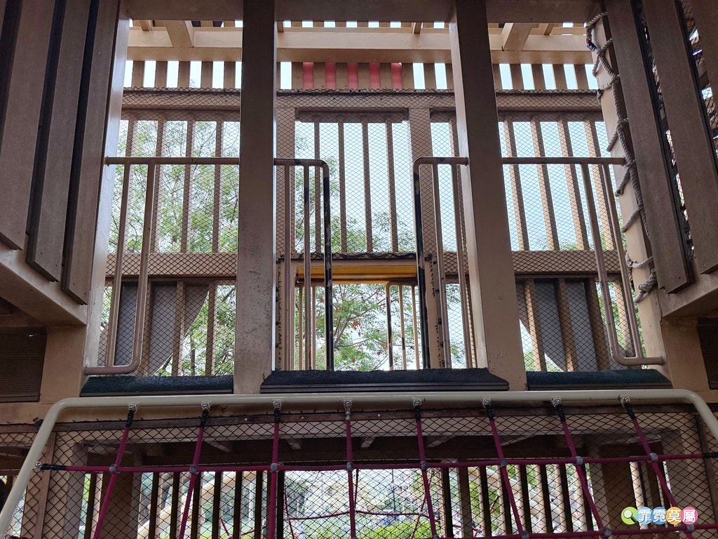 20251031-e4fs0 20251031-e4fs0