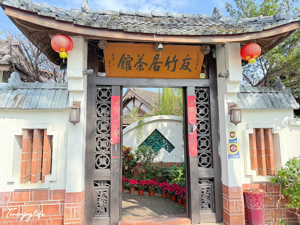 20251031-xj7m4 20251031-xj7m4