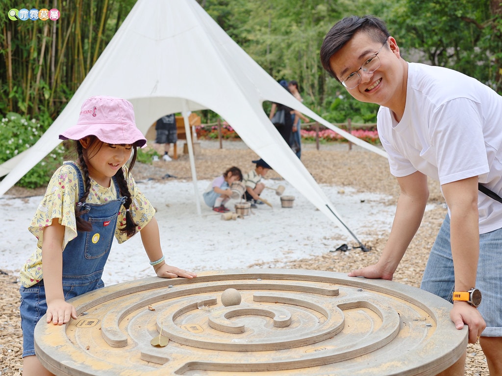 20251031-apzxn 20251031-apzxn