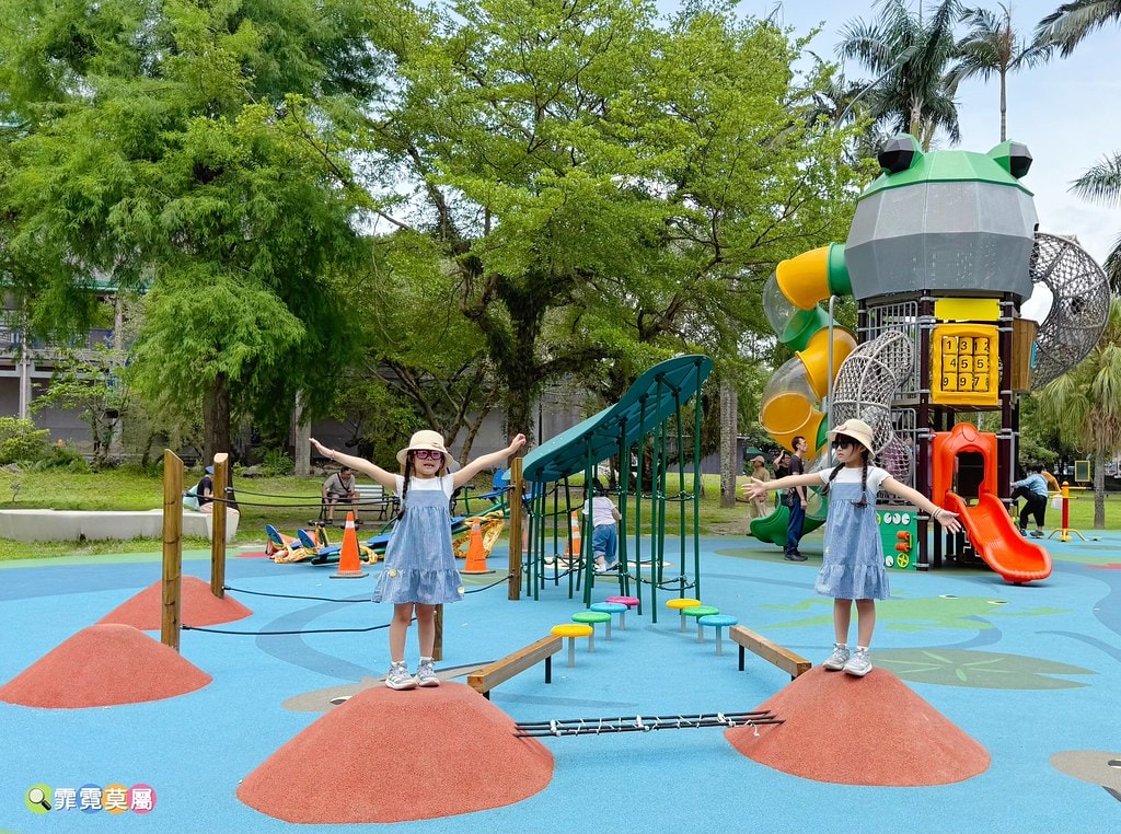 20251031-qvb9n 20251031-qvb9n