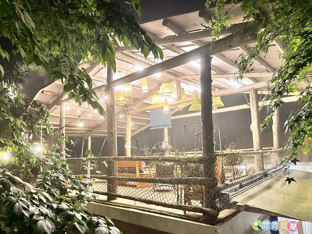 20251031-uk4mq 20251031-uk4mq