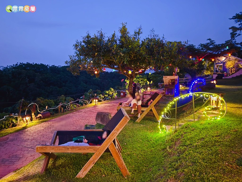 20251031-x85q0 20251031-x85q0