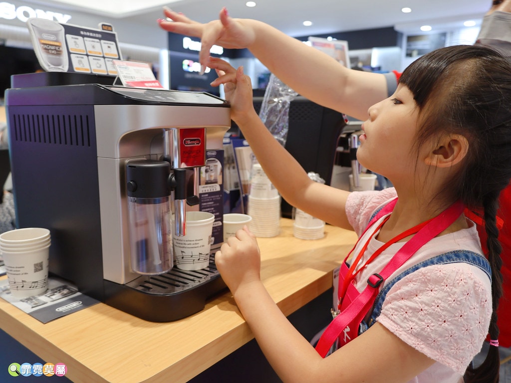 20251031-141m0 20251031-141m0