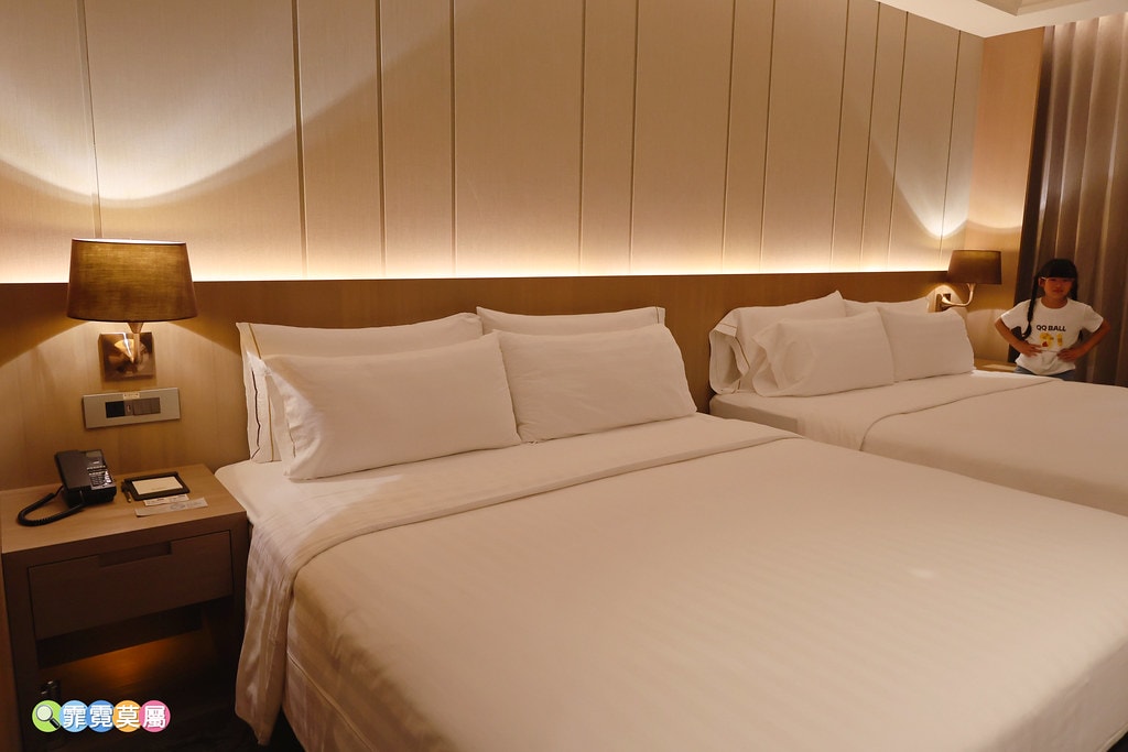 20251031-w8xv2 20251031-w8xv2