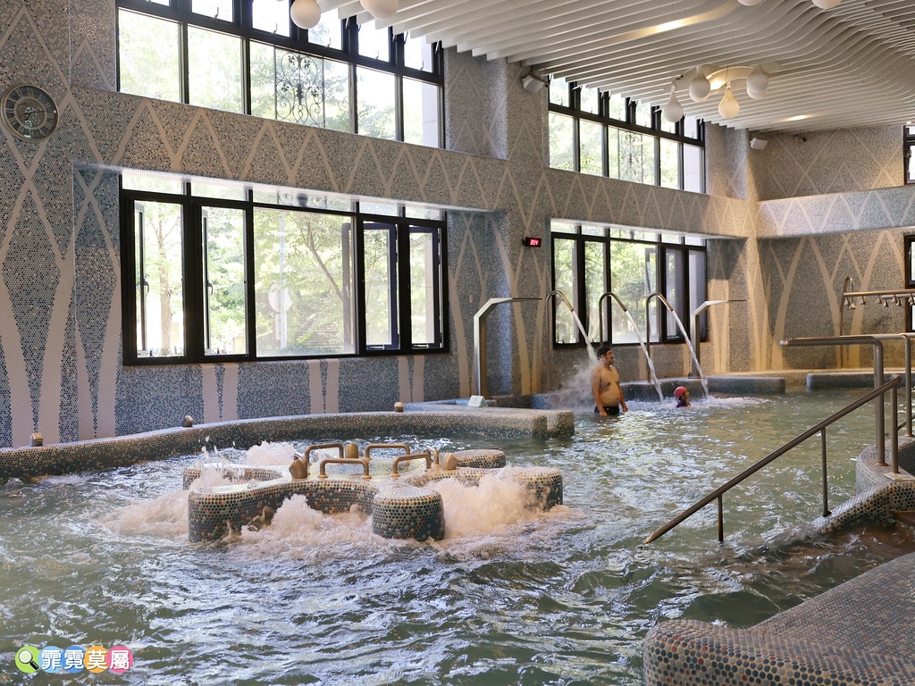 20251031-yu0nz 20251031-yu0nz