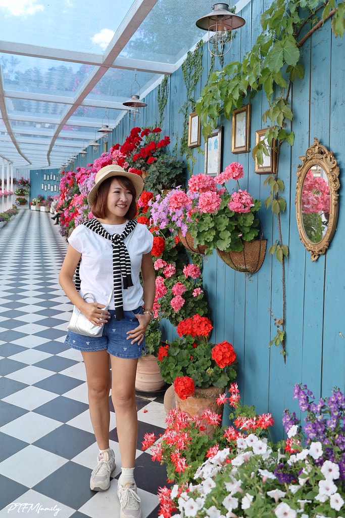 20251101-08y4f 20251101-08y4f