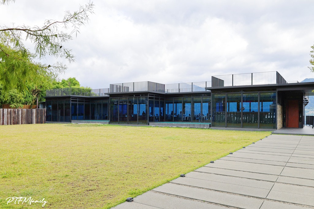 20251101-1xkfr 20251101-1xkfr