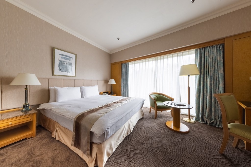 20251101-a697r 20251101-a697r