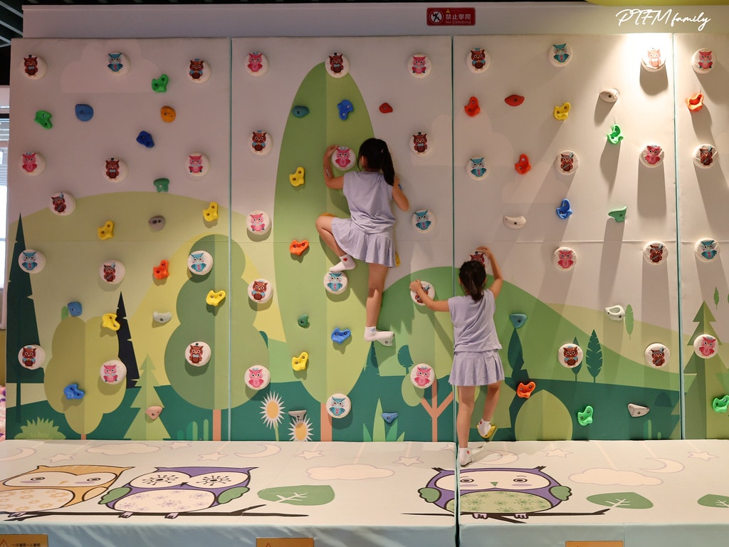 20251101-oz4ul 20251101-oz4ul