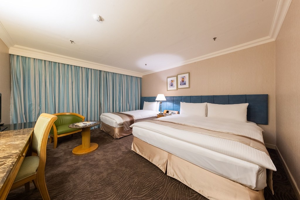 20251101-xvc76 20251101-xvc76