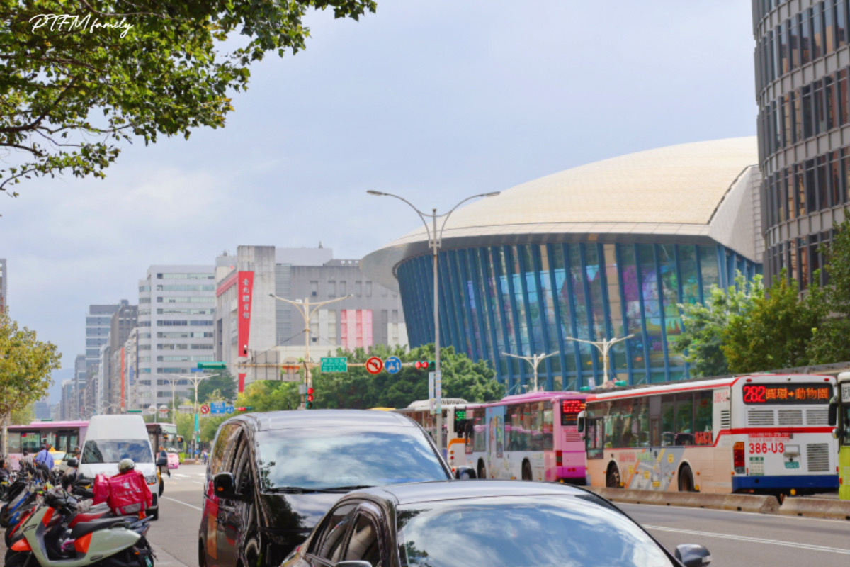 ★台北住宿推薦★ 柯達大飯店台北南京館，高鐵飯店聯票-訂房享加購高鐵票78折起的優惠，位置便利鄰近台北小巨蛋，商務客人或家庭旅遊都很推薦的質感飯店