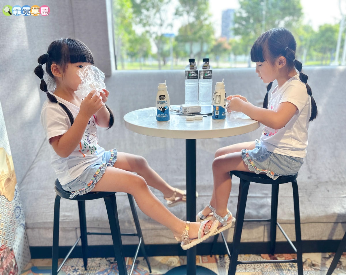 ★台中親子景點★ 中央公園遊客中心,以航空為主題打造的特色飛 ★台中親子景點★ 中央公園遊客中心,以航空為主題打造的特色飛