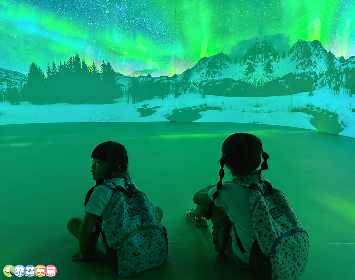 ★台中親子景點★ 中央公園遊客中心,以航空為主題打造的特色飛 ★台中親子景點★ 中央公園遊客中心,以航空為主題打造的特色飛