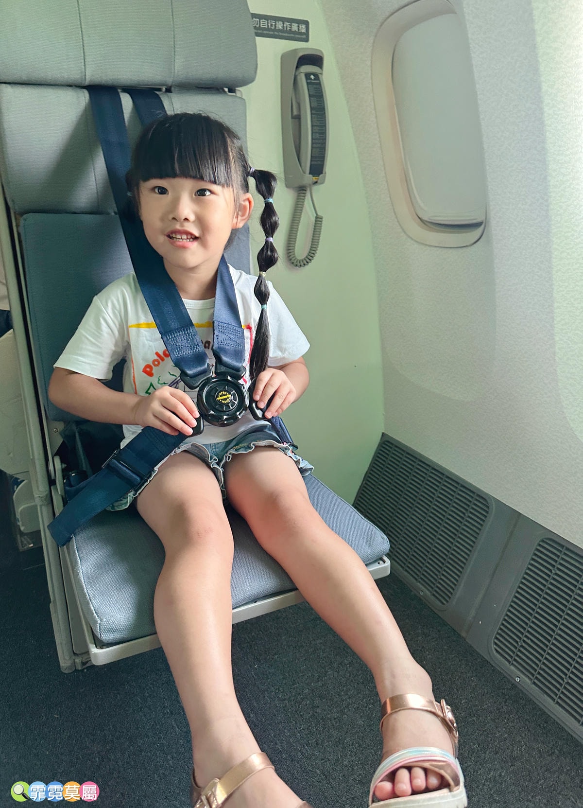 ★台中親子景點★ 中央公園遊客中心,以航空為主題打造的特色飛 ★台中親子景點★ 中央公園遊客中心,以航空為主題打造的特色飛