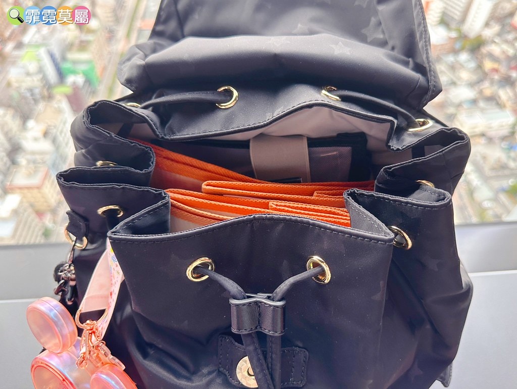 ❤好物分享❤ Zoila 簡約束口後背包,跳脫對媽媽包的印象 LINE_ALBUM_Zoila後背包(星星大款)_231027_7