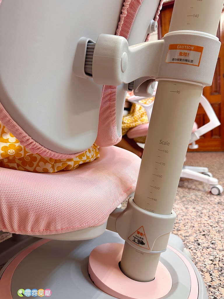 ❤育兒好物推薦❤ KIDUS兒童成長書桌,打造專屬的學習空間 S__113680462_0