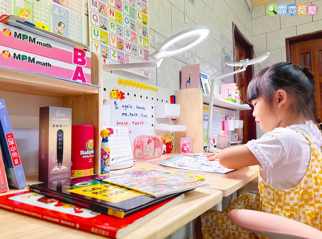 ❤育兒好物推薦❤ KIDUS兒童成長書桌,打造專屬的學習空間 S__113680461_0