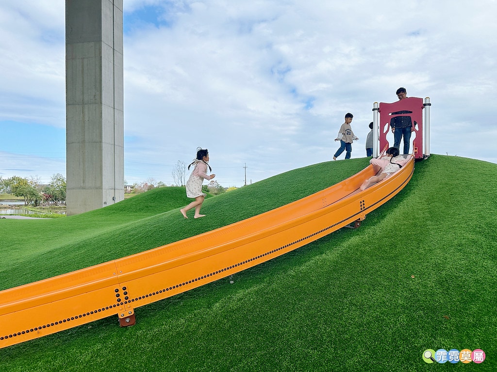 ★宜蘭親子景點★ 武淵水火同源,橋下遊戲場晴雨天都適合,大碗 S__113762327_0