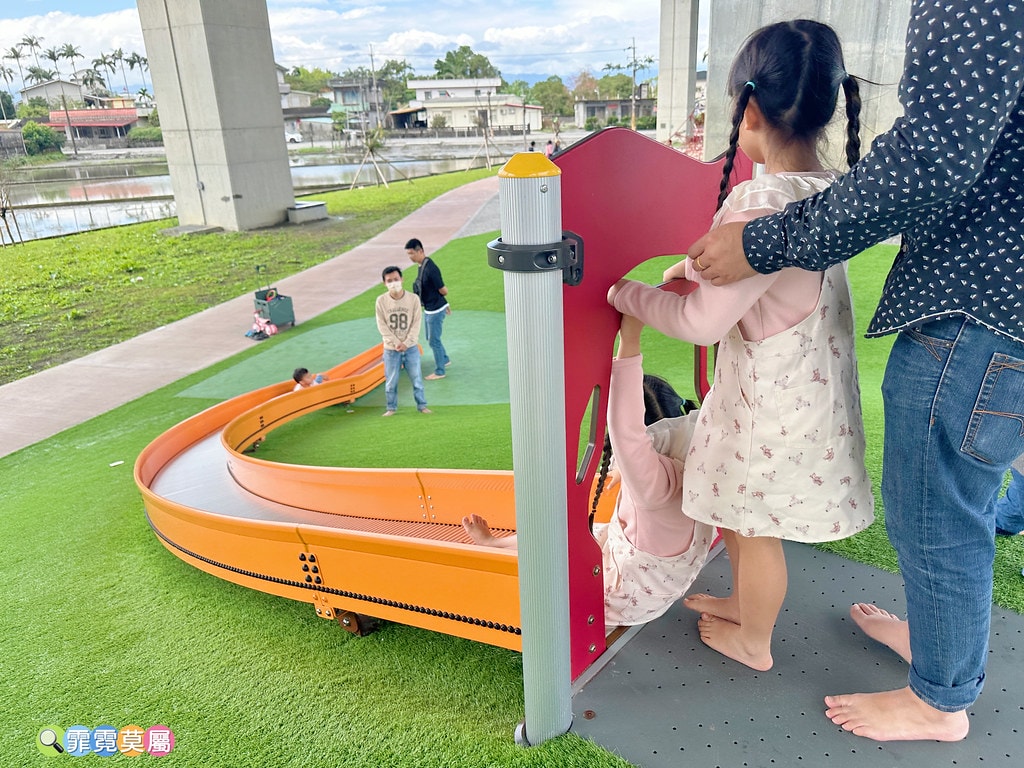 ★宜蘭親子景點★ 武淵水火同源,橋下遊戲場晴雨天都適合,大碗 S__113762326_0