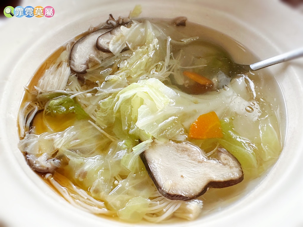 ★宜蘭民宿推薦★ 芯園我的夢中城堡,歐式千坪花園可以裝扮公主 S__113909888_0