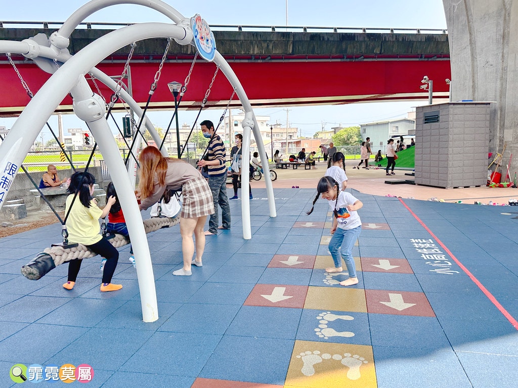 ★宜蘭親子景點★ 礁溪二龍之心,全台唯一龍舟造型主題溜滑梯! S__114622602_0