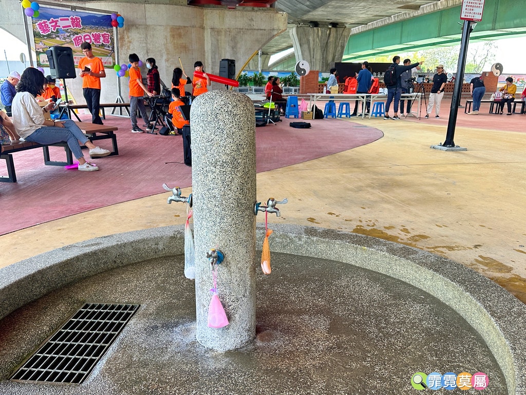 ★宜蘭親子景點★ 礁溪二龍之心,全台唯一龍舟造型主題溜滑梯! S__114622584_0