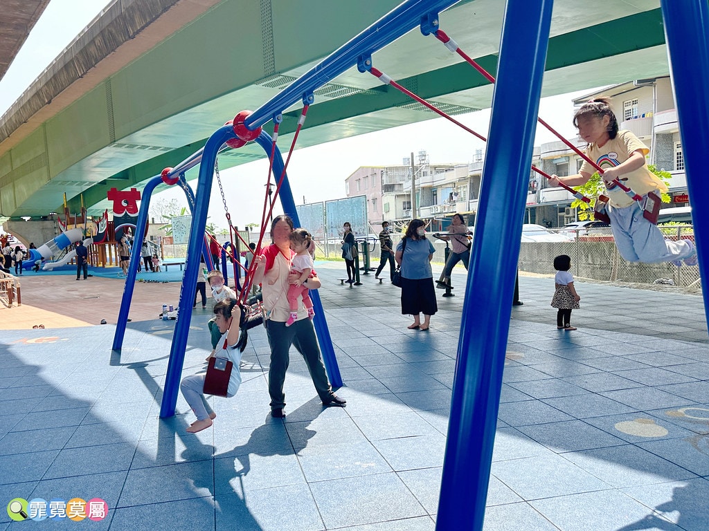 ★宜蘭親子景點★ 礁溪二龍之心,全台唯一龍舟造型主題溜滑梯! S__114622605_0