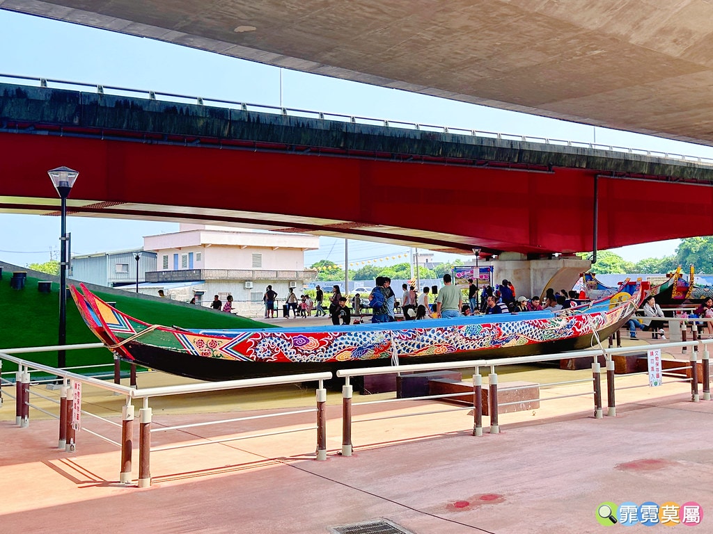 ★宜蘭親子景點★ 礁溪二龍之心,全台唯一龍舟造型主題溜滑梯! S__114622598_0