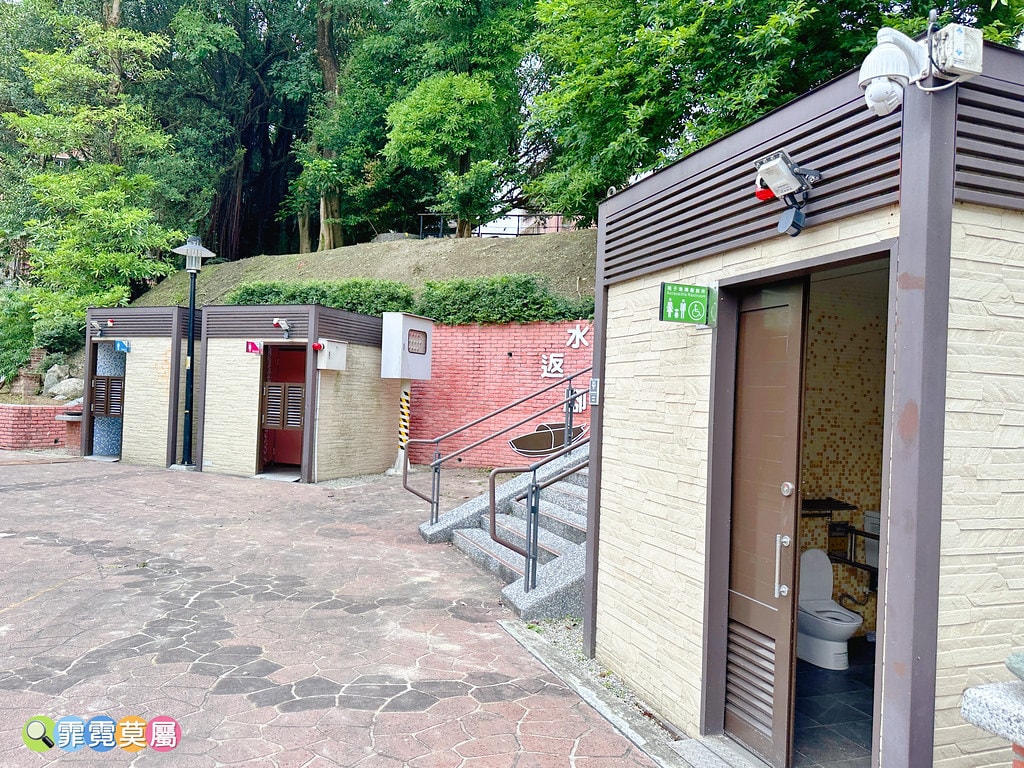 ★新北公園★ 汐止水返腳公園,特色乾濕式遊戲場,夏季限定開放 S__114941993_0