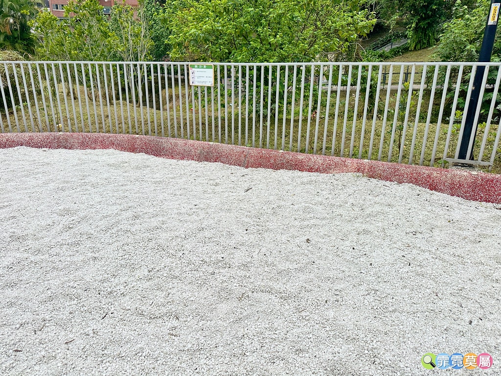 ★新北公園★ 汐止水返腳公園,特色乾濕式遊戲場,夏季限定開放 S__114941999_0