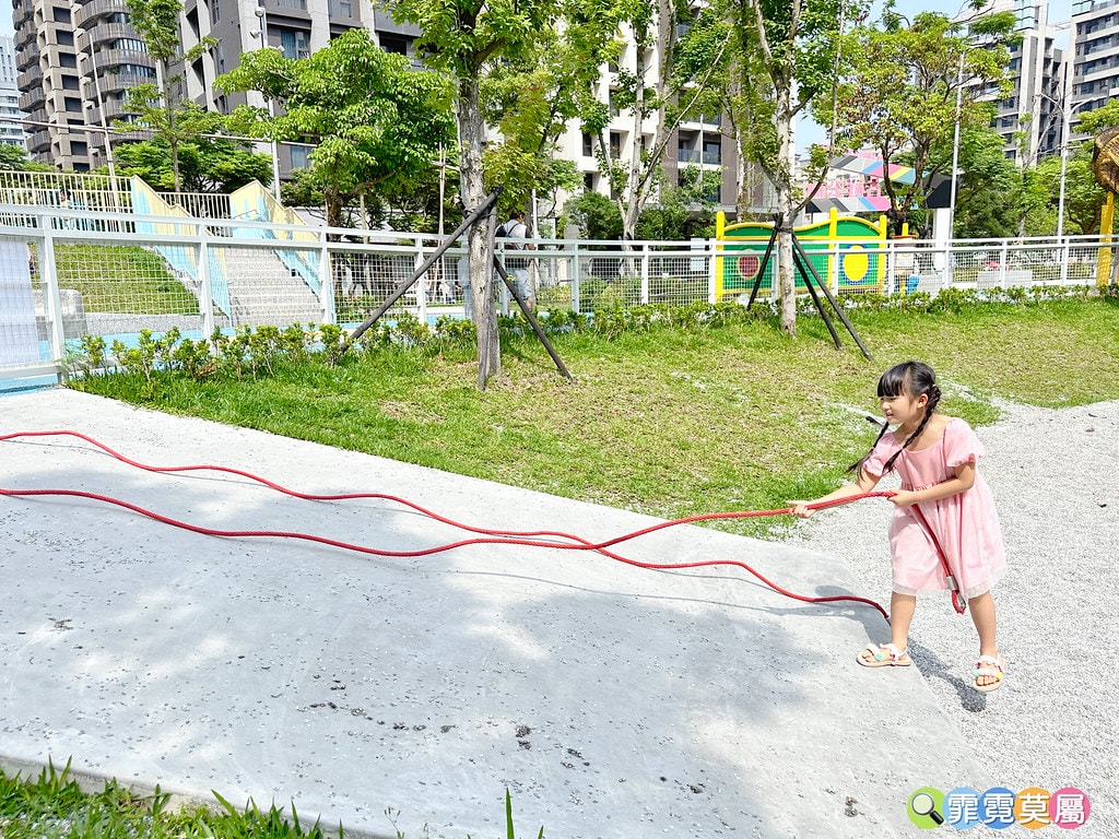 ★新北公園★ 吉祥公園,林口最新全台唯一影視主題特色遊戲場, S__115654719_0