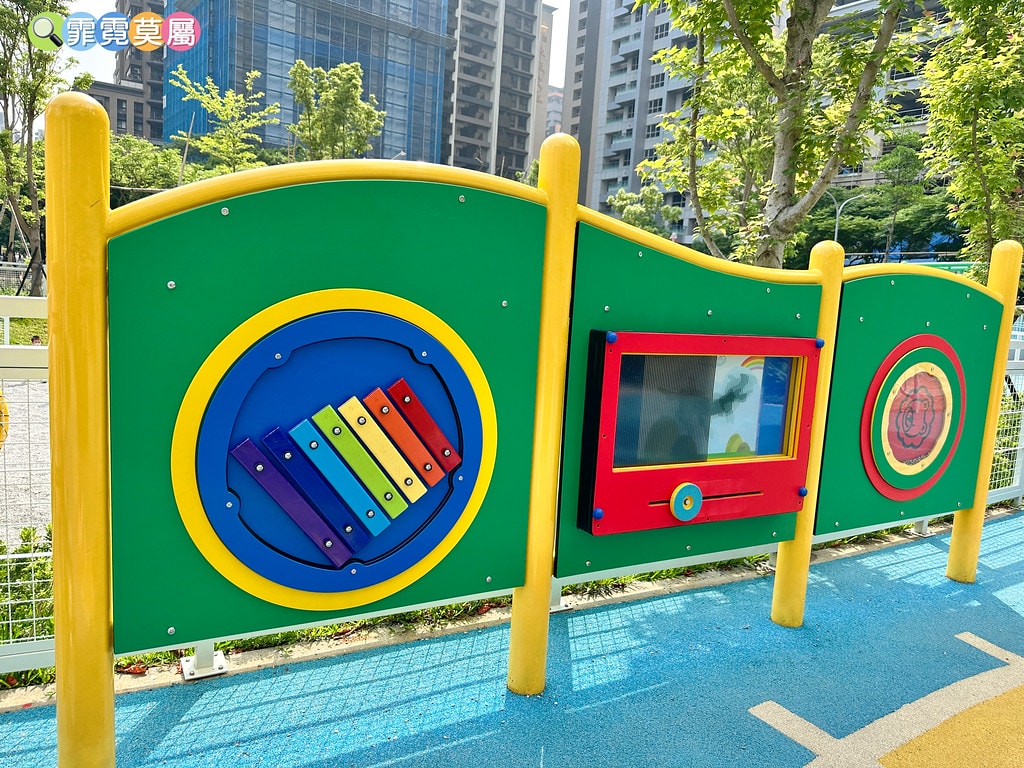 ★新北公園★ 吉祥公園,林口最新全台唯一影視主題特色遊戲場, S__115654717_0