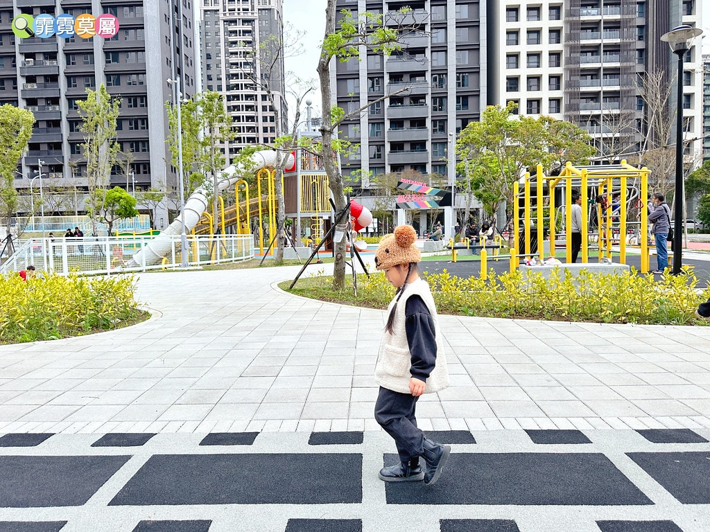 ★新北公園★ 吉祥公園,林口最新全台唯一影視主題特色遊戲場, S__115654693_0