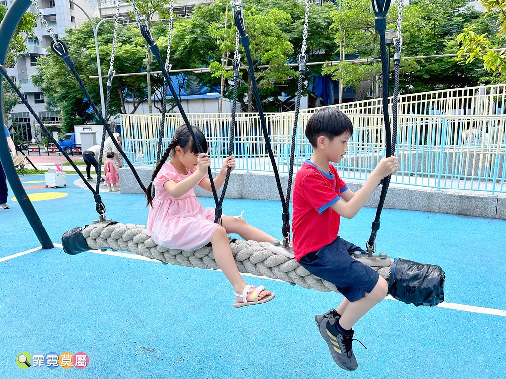 ★新北公園★ 吉祥公園,林口最新全台唯一影視主題特色遊戲場, S__115654712_0