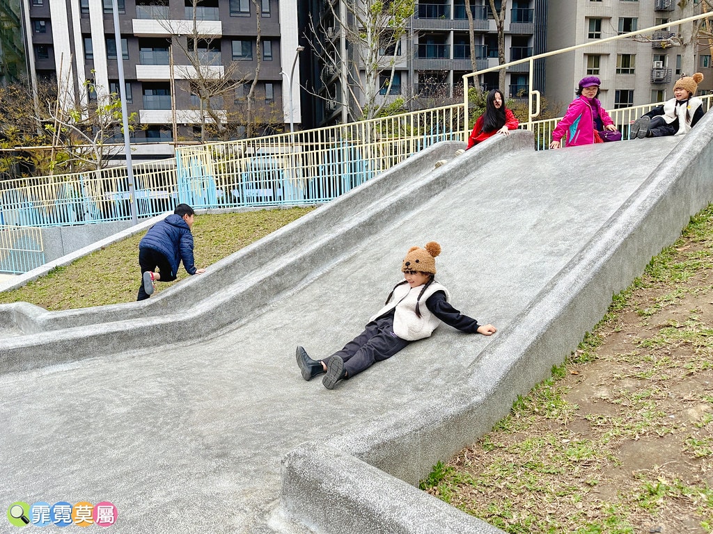 ★新北公園★ 吉祥公園,林口最新全台唯一影視主題特色遊戲場, S__115654697_0