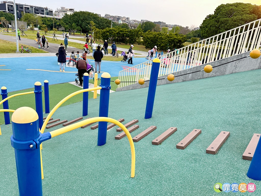 ★台北公園★ 花博公園新生園區,地球旅行遊戲場邊玩還能邊看飛 S__115687478_0