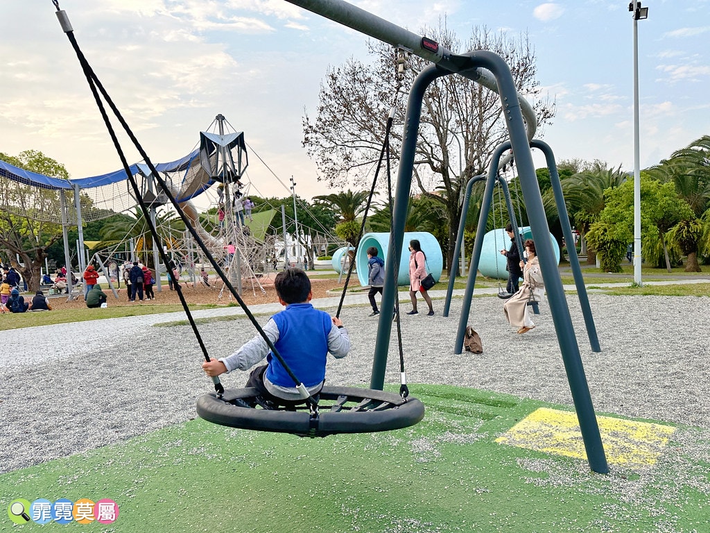 ★台北公園★ 花博公園新生園區,地球旅行遊戲場邊玩還能邊看飛 S__115687495_0