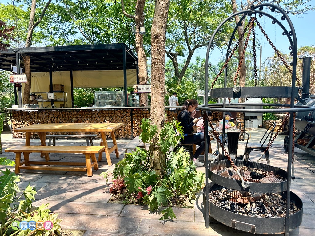 ★嘉義親子景點★ 咩咩上樹萌寵樂園,最新景點有可愛萌寵動物互 S__115810424_0