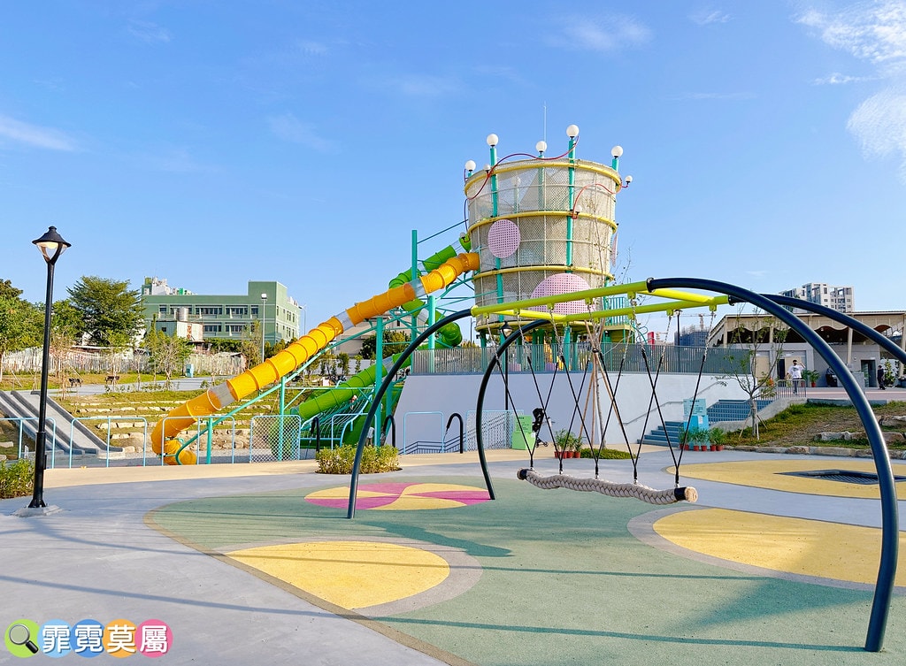 ★台中親子景點★ 馬卡龍公園,全台最高11公尺戶外溜滑梯! S__116195377_0